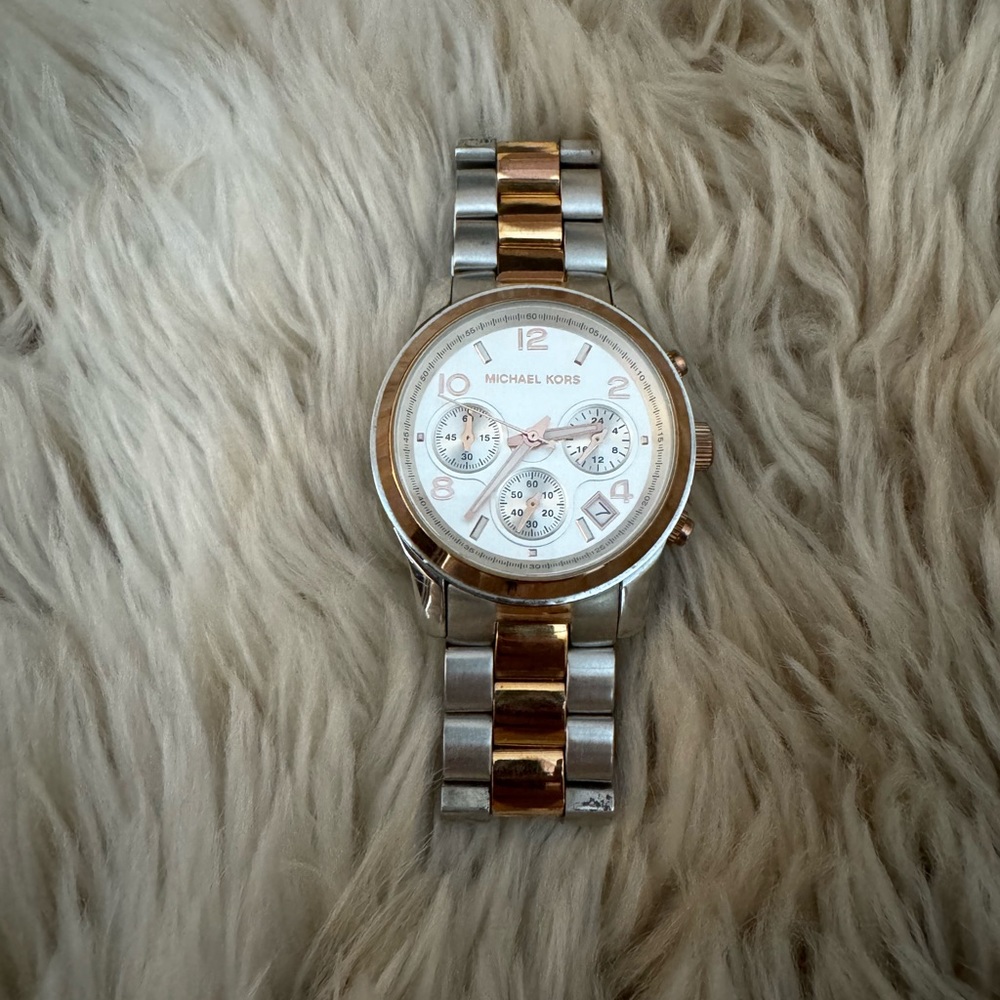 Michael Kors | Rose gold and silver women’s watch